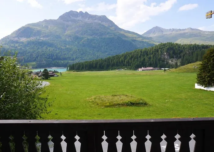 公寓 Alpine With Balcony, & Views *